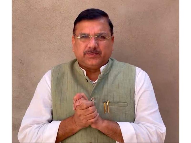 Image from: Citizens asked to bear burden in patriotism's name: Sanjay Singh hits back at PM Modi's 'seven appeals' over West Asia crisis