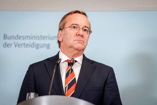 Image from: German defence minister in Kiev for defence industry talks
