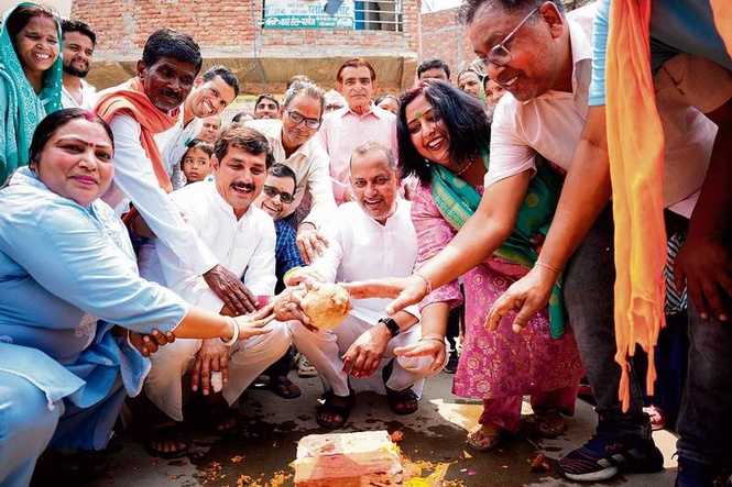 Image from: Minister inaugurates DJB pipeline projects