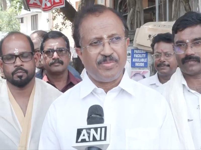 Image from: Congress just for sake of power not people: BJP's V Muraleedharan slams delay in Keralam govt formation