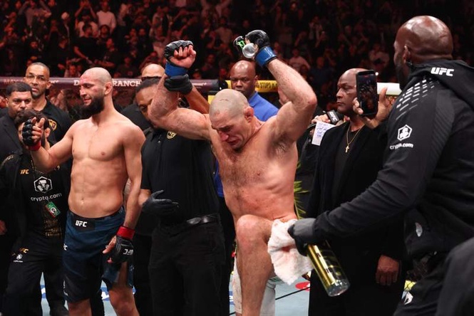 Image from: Henry Cejudo reveals shock Strickland vs Chimaev scorecard after disagreeing with result