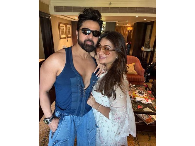 Image from: "You are soul behind every melody of my life": Himesh Reshammiya shows love to wife Sonia Kapoor on wedding anniversary