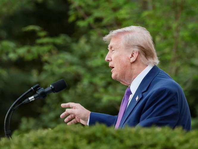 Image from: Trump says tariff threats made countries accept deported migrants; claims sharp fall in fentanyl smuggling