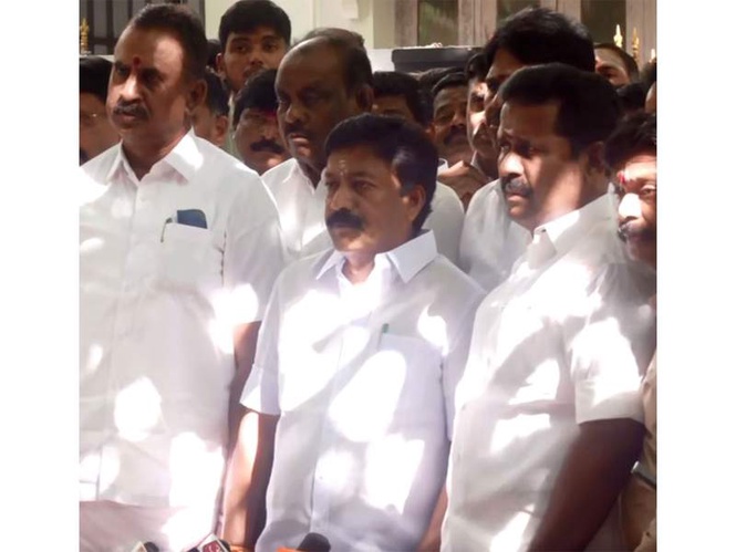 Image from: CV Shanmugam's AIADMK faction claims "EPS proposed to be CM with DMK support"; denies 'split' in party
