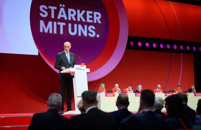 Image from: Boos for Germany's Merz at top trade union congress