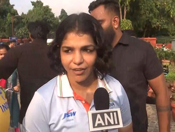 Image from: "I request PM, Sports Minister, WFI to take trial of Vinesh": Sakshi Malik backs Vinesh Phogat