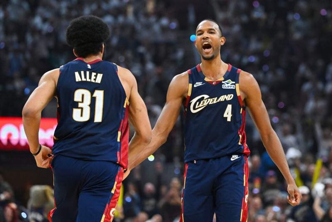 Image from: Evan Mobley reaches Michael Jordan territory as Cavs tie Pistons series at 2-2