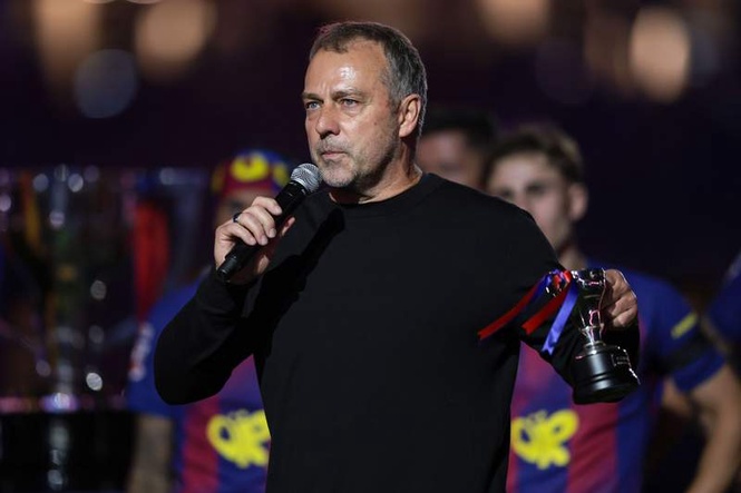 Image from: Coach Flick set to extend contract with Barcelona until 2028