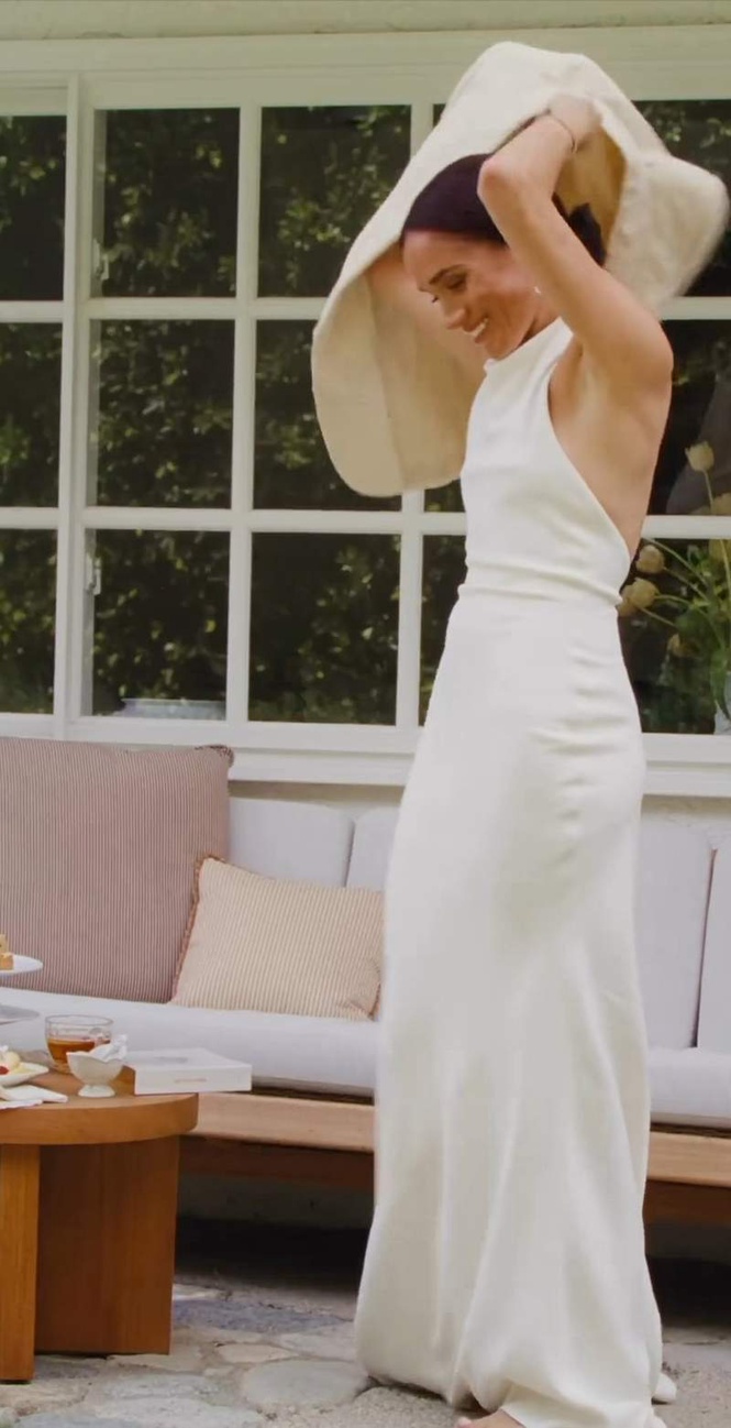 Image from: Meghan rewears second wedding dress to promote lifestyle brand