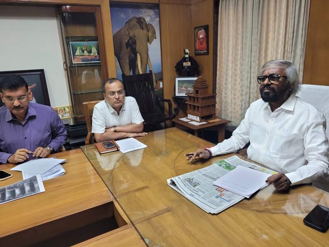 Image from: "Foot trekking to be allowed only during Ugadi, Shivaratri fairs": Karnataka Minister Eshwar Khandre