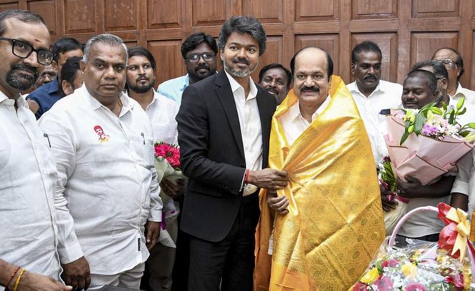 Image from: AIADMK faces split, 30 MLAs back Vijay ahead of floor test