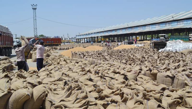 Image from: Digital receipts replace ‘kachi parchi’, farmers relieved