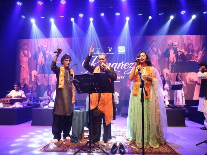 Image from: Rajeev Vyas Revives The Essence Of Mehfil Culture With ‘Rangrez’ In Mumbai