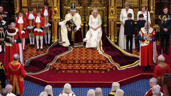 Image from: Besieged Starmer seeks to heal Labour divisions in King's Speech