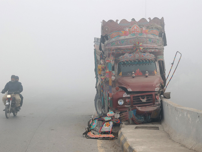Image from: Pakistan: Karachi sinks into chaos as broken roads expose governance failure