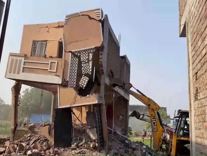 Image from: "Not a bulldozer, but the funeral procession of justice was taken out" -- Imtiaz Jaleel fumes over action against Matin Patel, cites court and Constitution