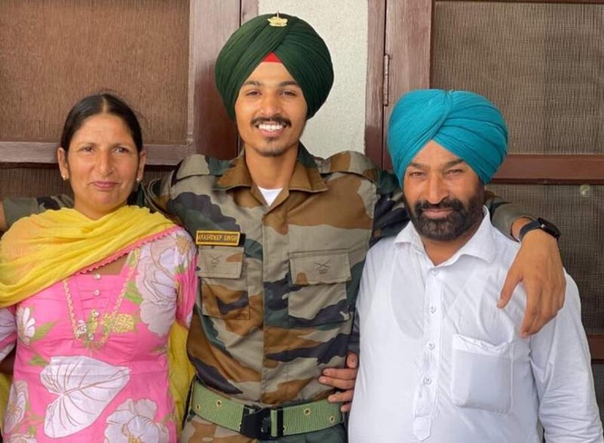 Image from: Parents seek answers on Agniveer son’s death; High Court asks Army to pass speaking order