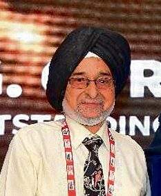 Image from: IAF veteran, who took up voluntary teaching, feted