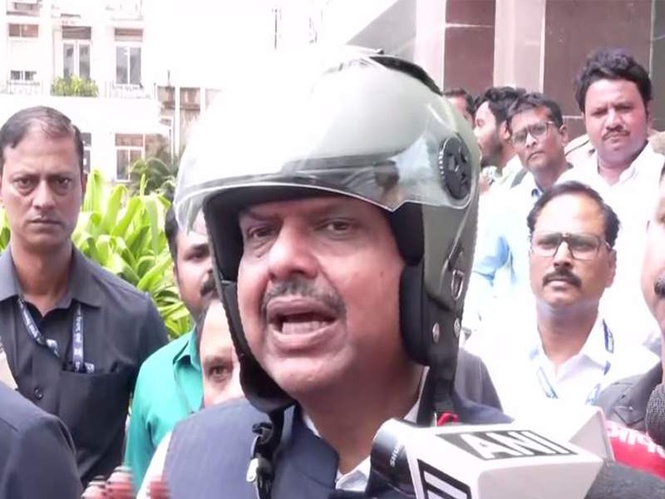 Image from: Maharashtra CM reaches Vidhan Bhavan for MLC oath-taking on motorbike after PM Modi's appeal on fuel conservation