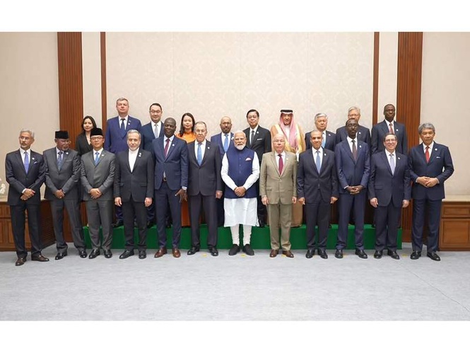 Image from: PM Modi meets Russian, Iranian, Brazilian and other BRICS foreign ministers