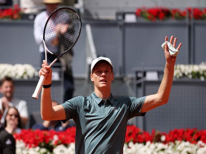 Image from: Italian Open: Jannik Sinner scripts history with record 32nd straight ATP Masters 1000 win