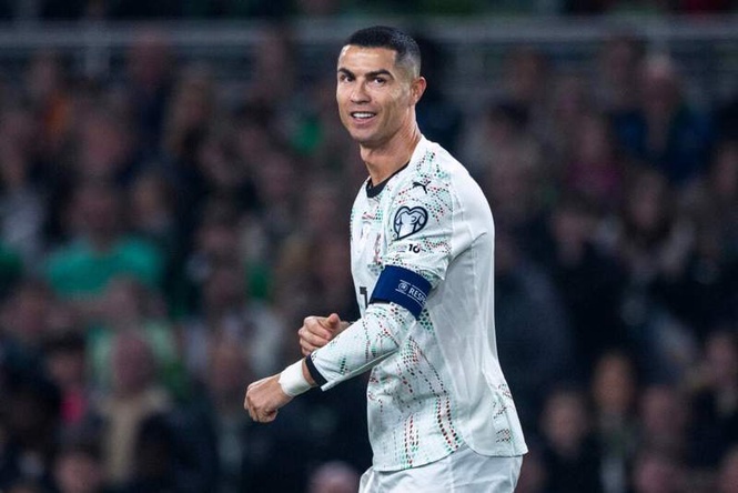 Image from: Roberto Martinez reveals if Cristiano Ronaldo plays for money ahead of 2026 World Cup