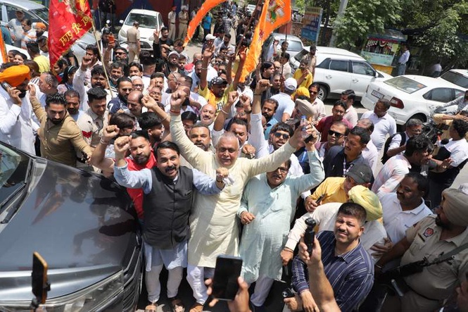 Image from: Don’t need security amid Jalandhar bhajan row, says annoyed AAP MLA Arora