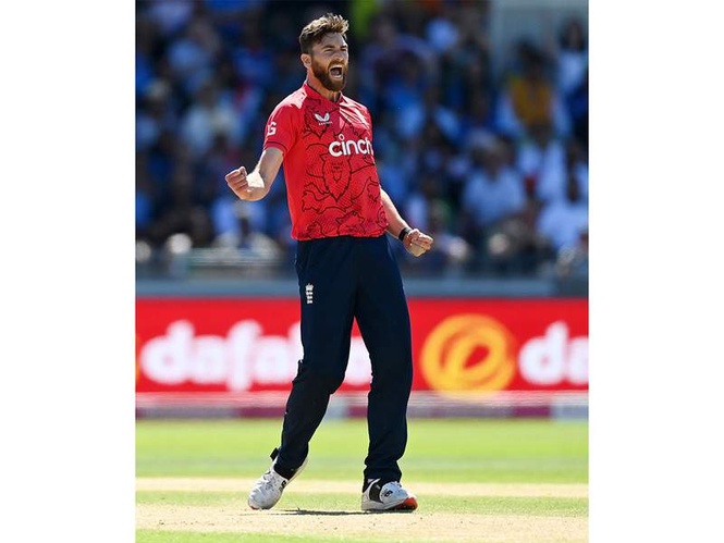 Image from: IPL 2026: CSK replace injured Khaleel Ahmed with Kuldip Yadav; RCB bring in Richard Gleeson for Nuwan Thushara