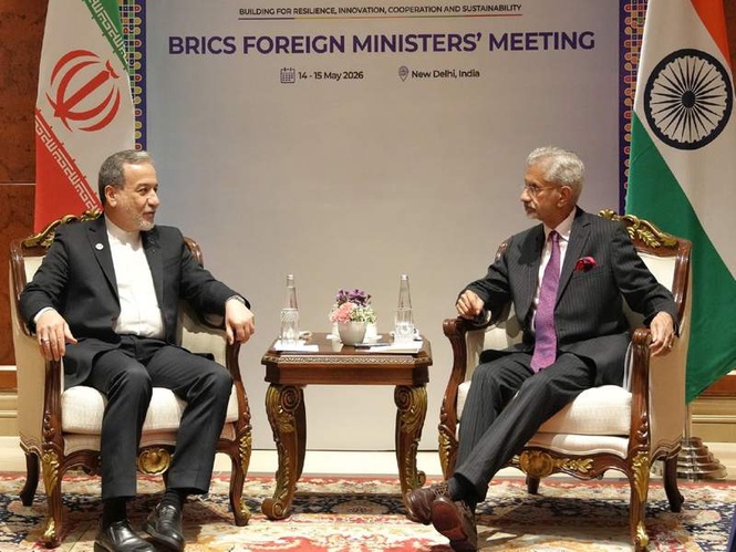 Image from: Iran FM Araghchi assures EAM Jaishankar of commerce safety through St of Hormuz