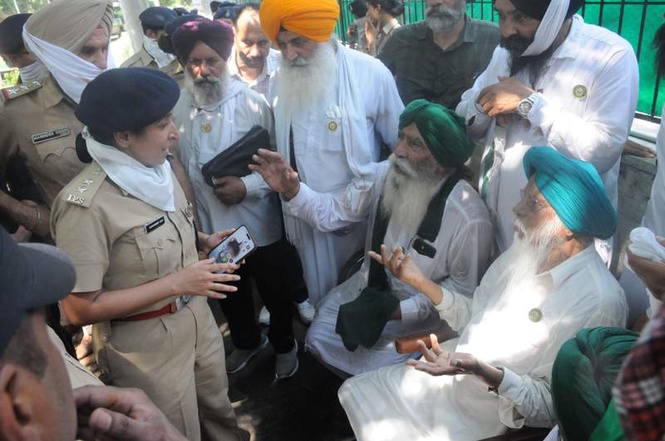 Image from: Farmers, police clash near Chandigarh border over march to Governor’s house