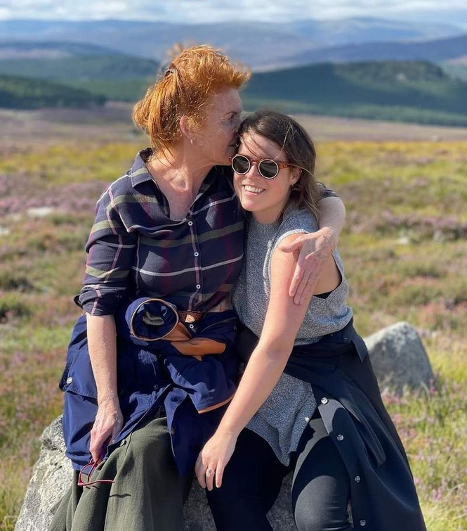Image from: Sarah Ferguson's 'next move is uncertain' following Princess Eugenie's announcement
