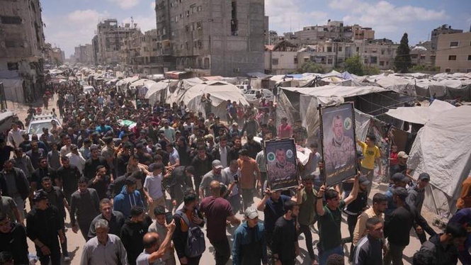 Image from: Leader of Hamas's armed wing killed in strike on Gaza, says Israel