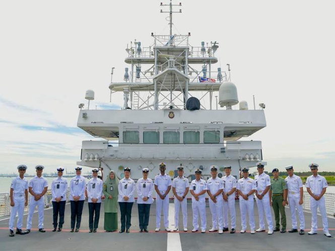 Image from: INS Sagardhwani departs Port Klang, Malaysia