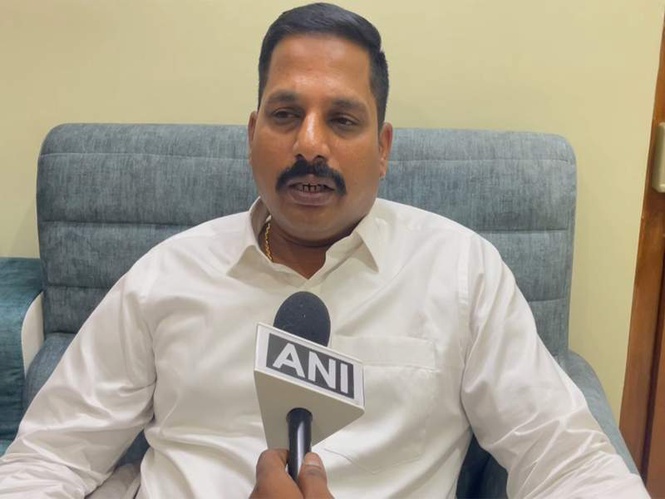 Image from: Telangana: Advocate Karuna Sagar facilitates surrender of Union Minister Bandi Sanjay's son; claims will "come out clean"
