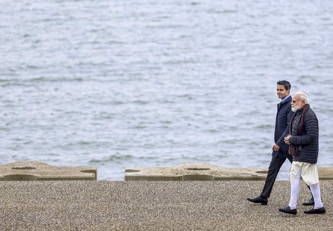 Image from: PM Modi tours iconic Dutch dam; eyes cooperation in water management