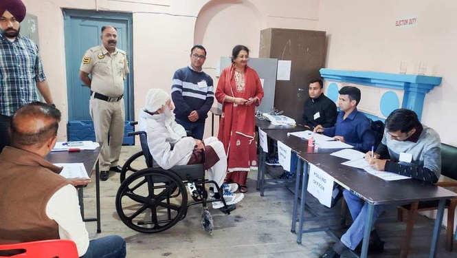 Image from: On way to cast vote in Chamba civic body poll, 70-year-old man dies of heart attack