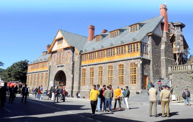Image from: Shimla MC sets up 229 waste collection points as SEHB workers’ strike continues