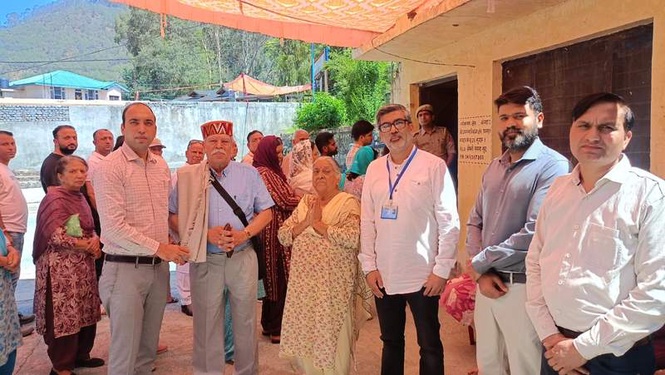 Image from: Family members of Capt Kalia, Major Walia honoured in Palampur