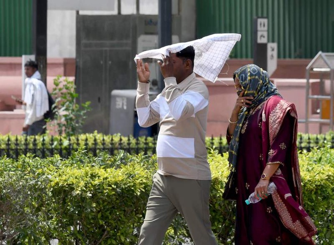 Image from: Delhi braces for severe heatwave as mercury may hit 45°C