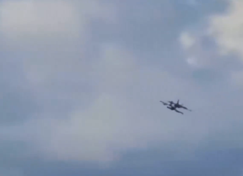 Image from: 2 US jets collide mid-air during Idaho air show; crew members eject safely