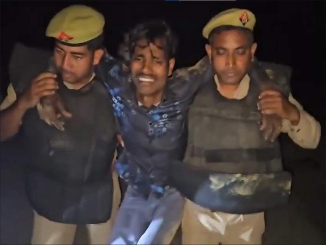 Image from: UP: Murder accused escapes custody, injured in police encounter near Nepal border