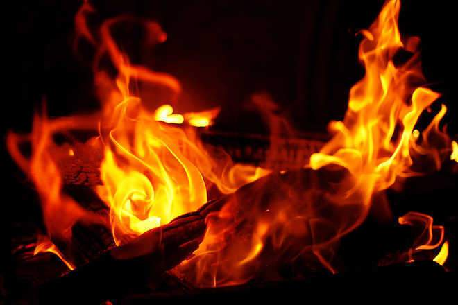 Image from: Infant among 9 members of family suffer burn injuries after LPG leak triggers fire in UP’s Fatehpur