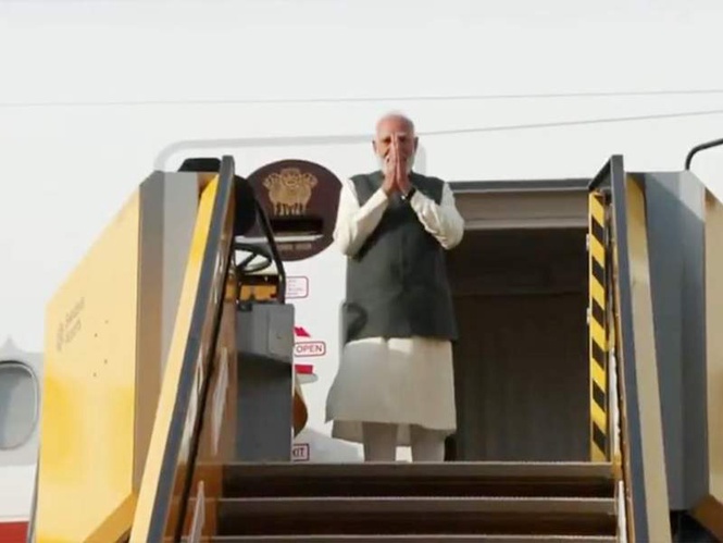 Image from: PM Modi completes Sweden visit, says “outcomes add new momentum to relations”, heads to Norway