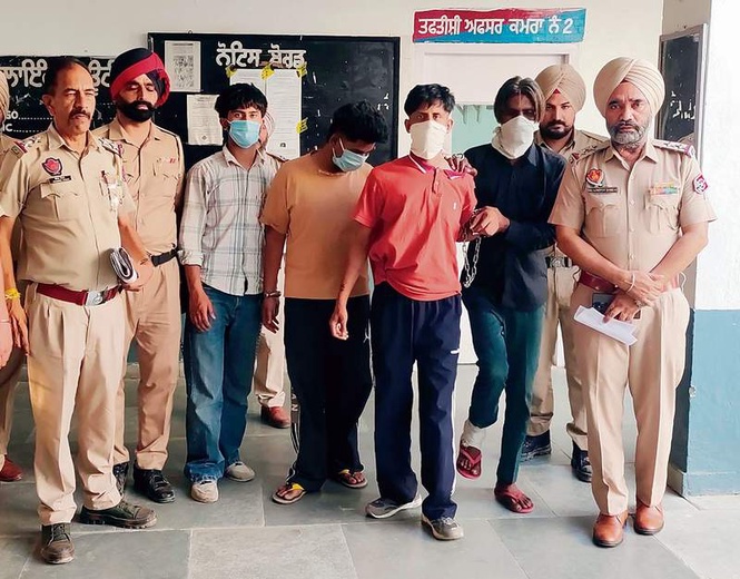 Image from: Snatching gang busted, 4 held in Amritsar