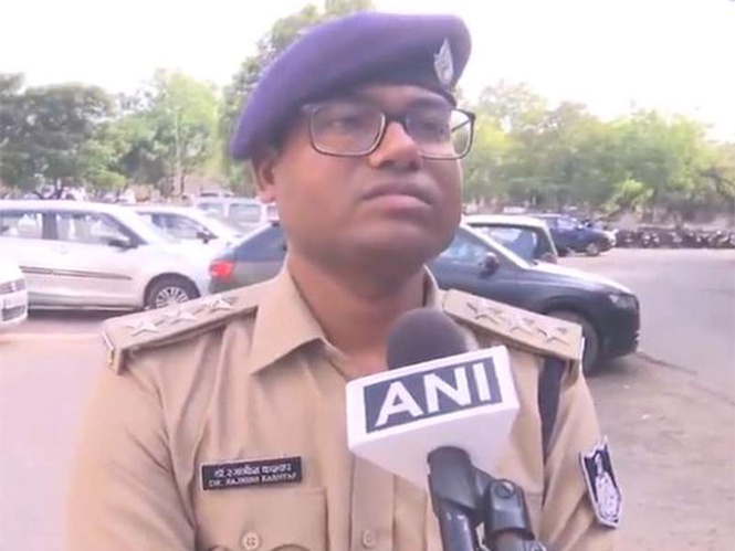 Image from: Twisha Sharma case: Six police teams deployed to nab accused Samarth Singh; Rs 10,000 reward announced