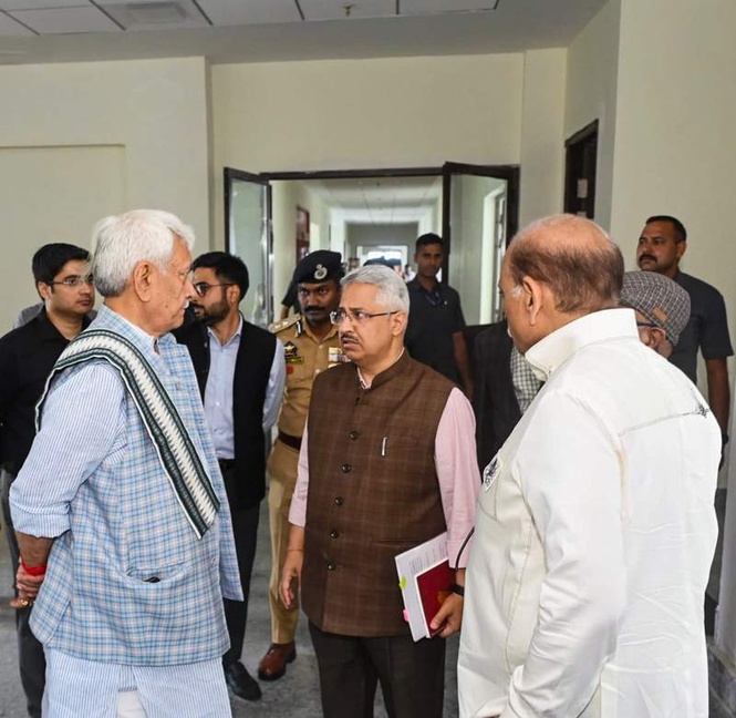 Image from: Amarnath Yatra: L-G Sinha reviews construction work at Yatri Niwas