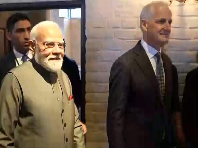 Image from: PM Modi visits Akershus Castle in Oslo along with Norwegian PM Støre