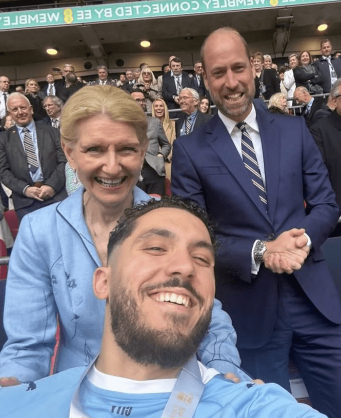Image from: Manchester City star shares cheeky selfie with Prince of Wales at Wembley