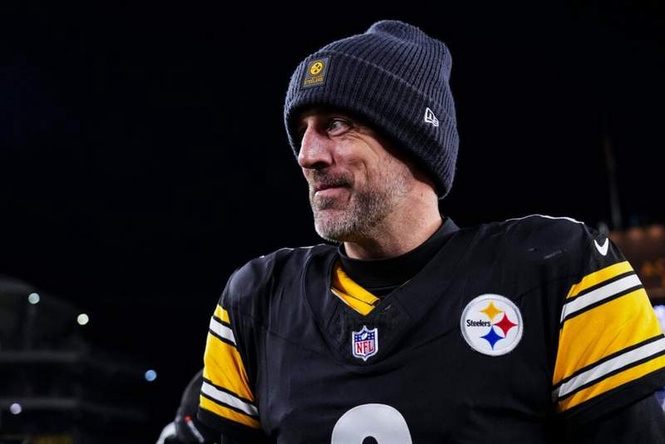Image from: Steelers teammates overjoyed about Aaron Rodgers’ return to Pittsburgh