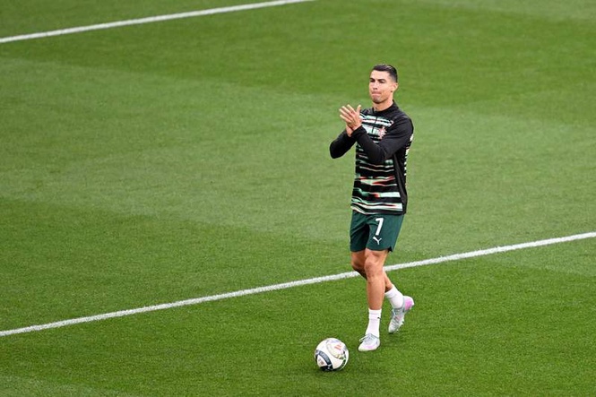 Image from: Cristiano Ronaldo set to make record sixth World Cup appearance